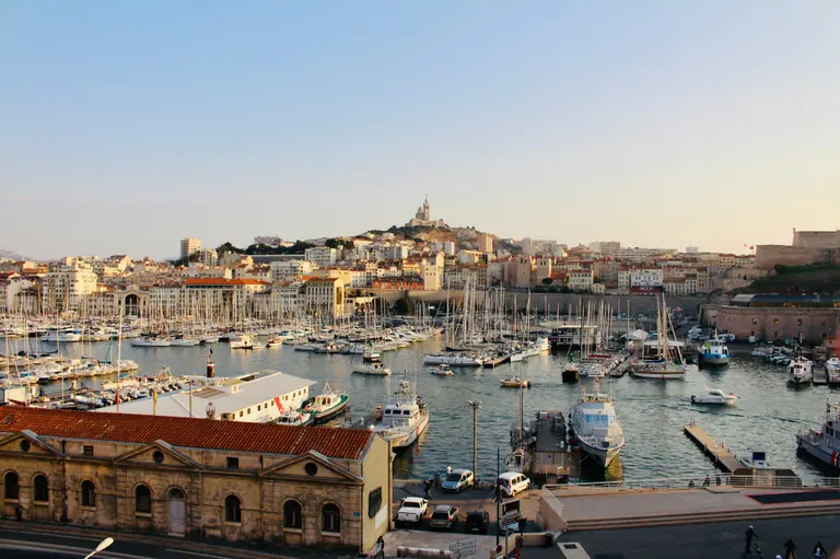marseille vieux port